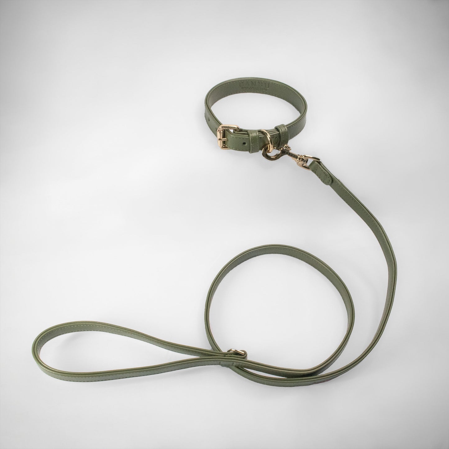 OLIVE SET COLLAR + CITY LEASH